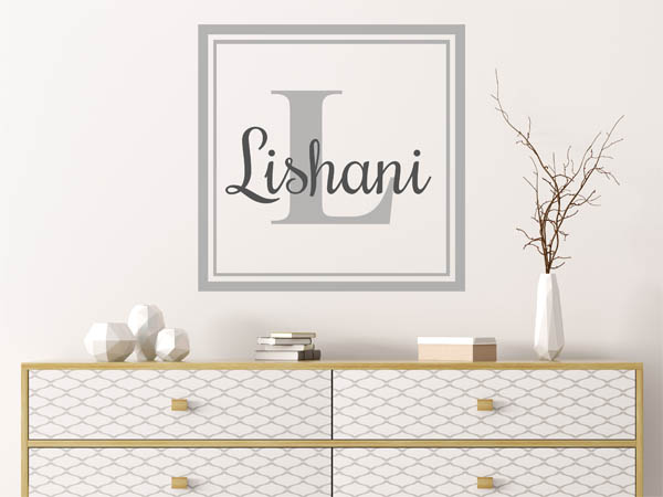 Wandtattoo Lishani als eckiges Monogramm