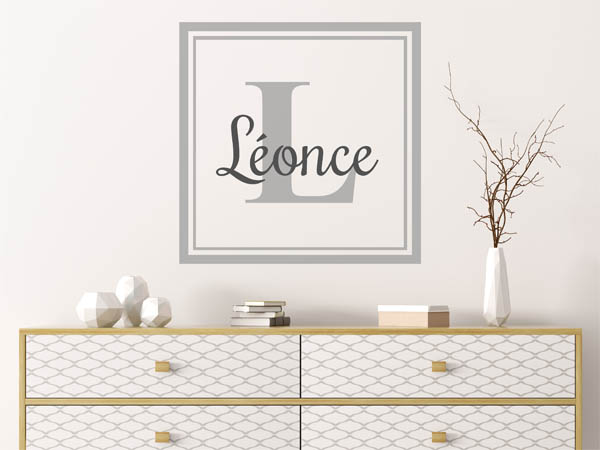 Wandtattoo Léonce als eckiges Monogramm