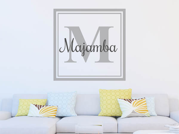 Wandtattoo Majamba als eckiges Monogramm