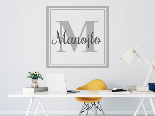 Wandtattoo Manojlo als eckiges Monogramm