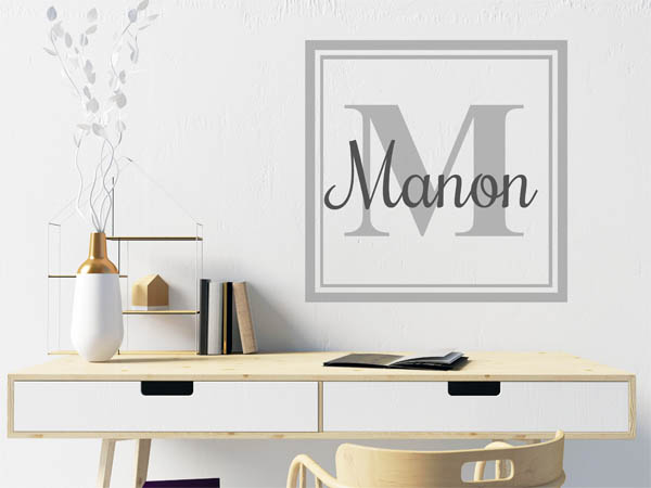 Wandtattoo Manon als eckiges Monogramm