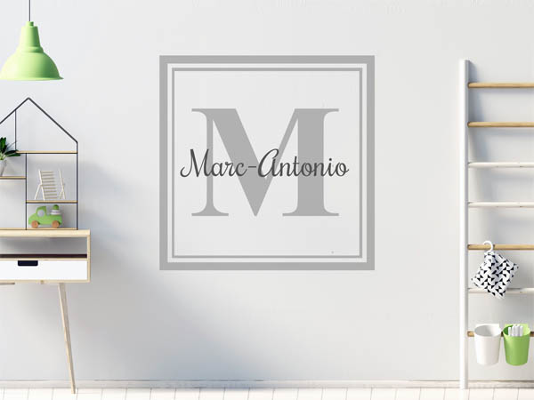 Wandtattoo Marc-Antonio als eckiges Monogramm