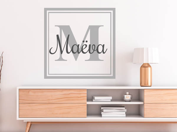 Wandtattoo Maëva als eckiges Monogramm