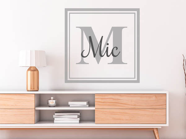 Wandtattoo Mic als eckiges Monogramm