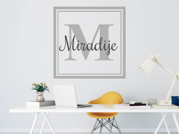 Wandtattoo Miradije als eckiges Monogramm
