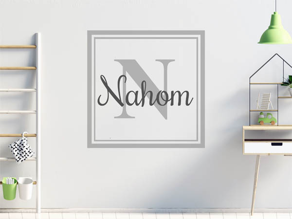 Wandtattoo Nahom als eckiges Monogramm