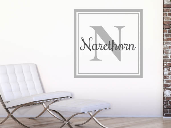 Wandtattoo Narethorn als eckiges Monogramm
