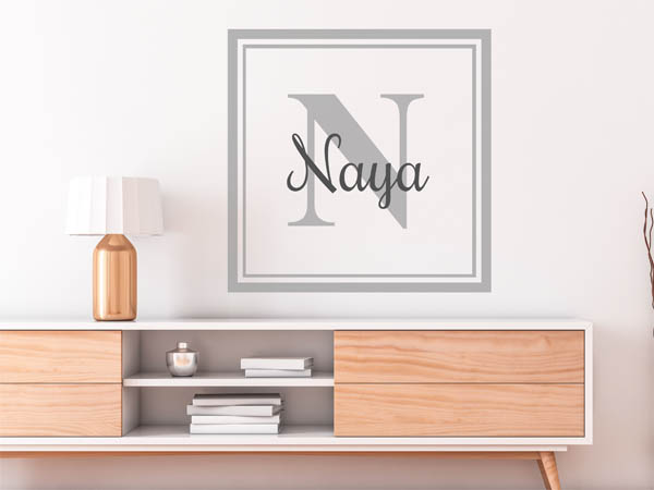 Wandtattoo Naya als eckiges Monogramm