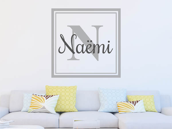 Wandtattoo Naëmi als eckiges Monogramm