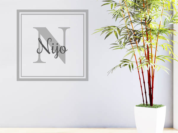 Wandtattoo Nijo als eckiges Monogramm