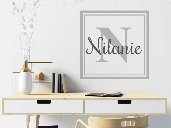 Wandtattoo Nilanie als eckiges Monogramm