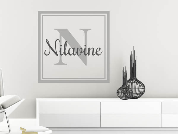 Wandtattoo Nilavine als eckiges Monogramm