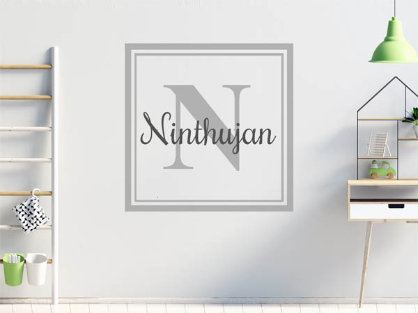 Wandtattoo Ninthujan als eckiges Monogramm