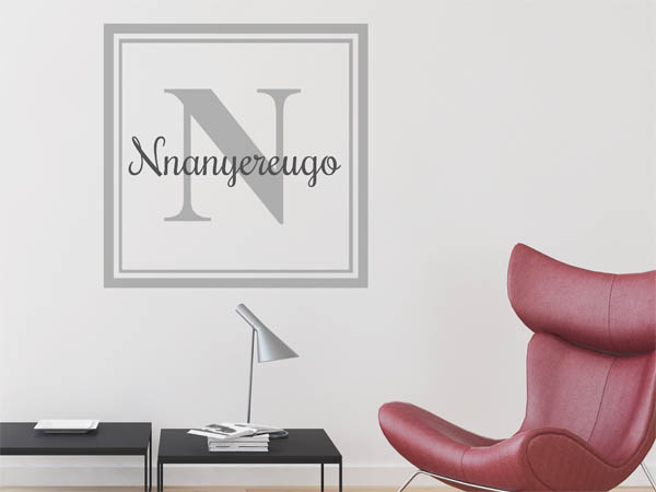 Wandtattoo Nnanyereugo als eckiges Monogramm
