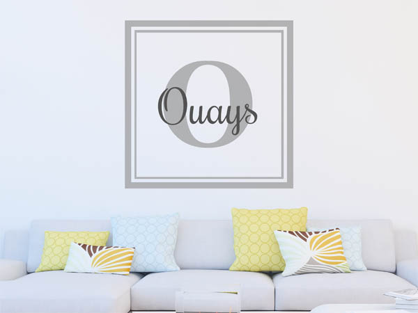 Wandtattoo Ouays als eckiges Monogramm