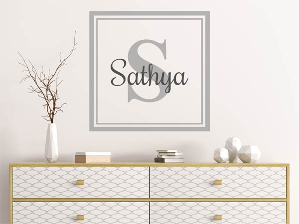 Wandtattoo Sathya als eckiges Monogramm