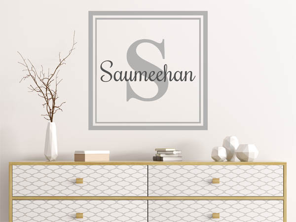 Wandtattoo Saumeehan als eckiges Monogramm