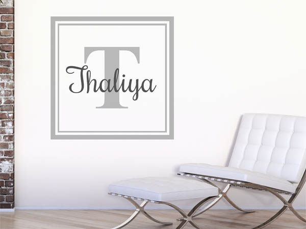 Wandtattoo Thaliya als eckiges Monogramm