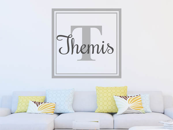 Wandtattoo Themis als eckiges Monogramm