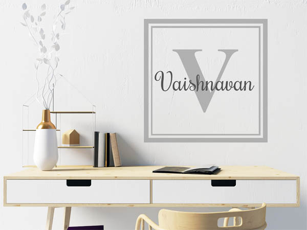 Wandtattoo Vaishnavan als eckiges Monogramm