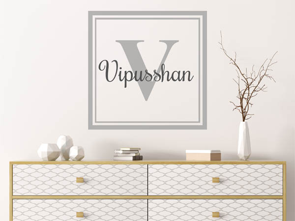 Wandtattoo Vipusshan als eckiges Monogramm