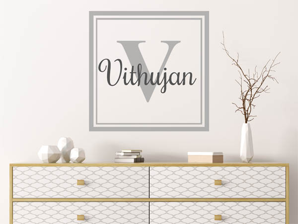 Wandtattoo Vithujan als eckiges Monogramm