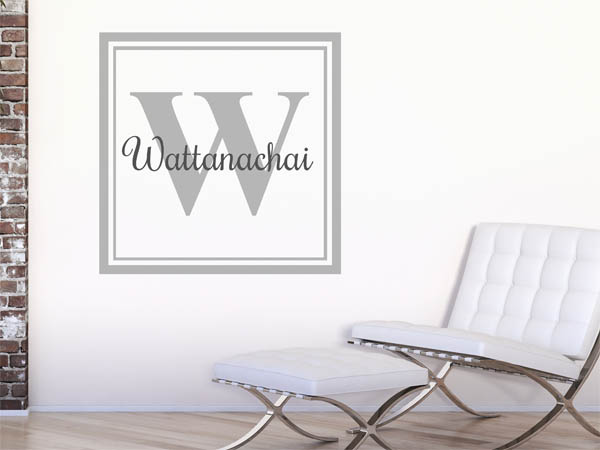 Wandtattoo Wattanachai als eckiges Monogramm