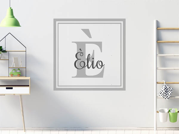 Wandtattoo Èlio als eckiges Monogramm