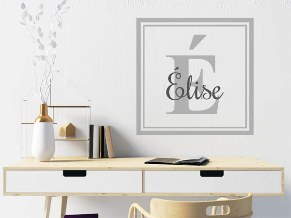 Wandtattoo Élise als eckiges Monogramm