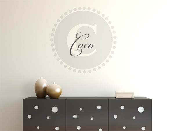 Wandtattoo Coco als Monogramm rund
