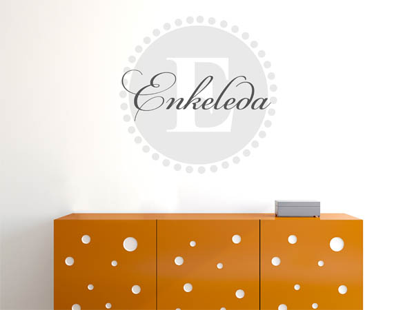 Wandtattoo Enkeleda als Monogramm rund
