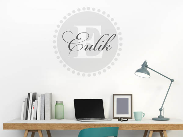 Wandtattoo Eulik als Monogramm rund