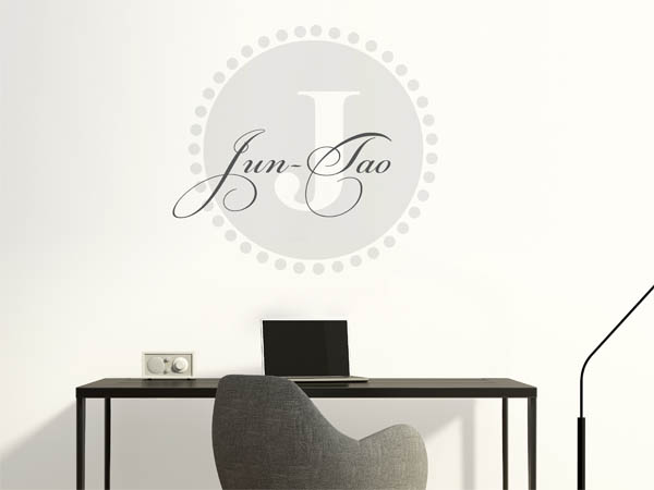 Wandtattoo Jun-Tao als Monogramm rund