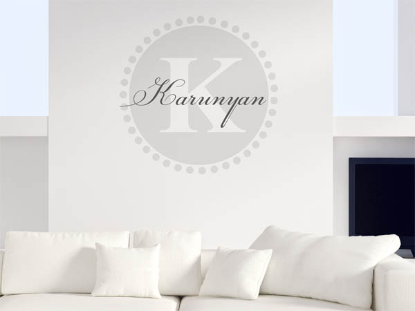 Wandtattoo Karunyan als Monogramm rund