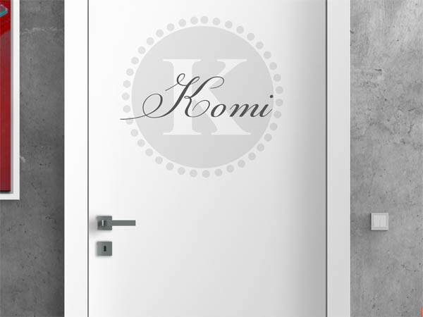Wandtattoo Komi als Monogramm rund