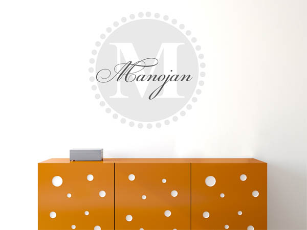 Wandtattoo Manojan als Monogramm rund