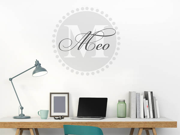Wandtattoo Meo als Monogramm rund