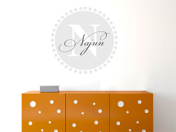 Wandtattoo Najun als Monogramm rund