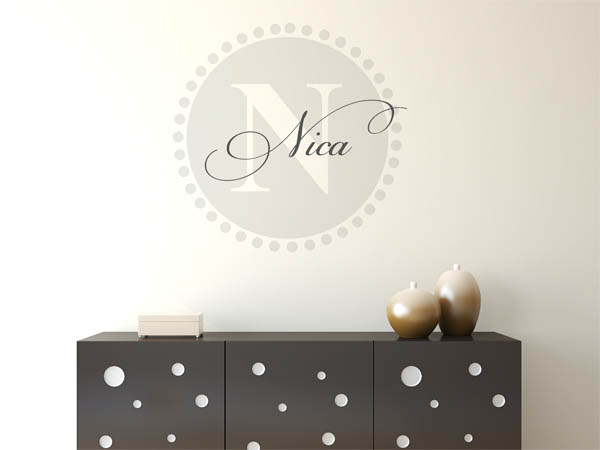Wandtattoo Nica als Monogramm rund