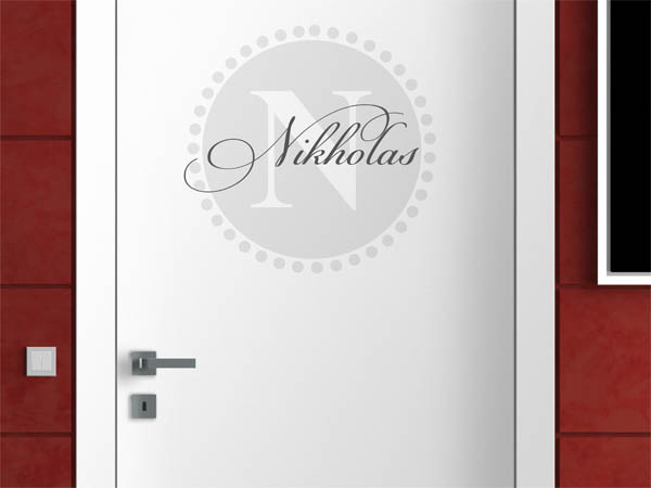 Wandtattoo Nikholas als Monogramm rund
