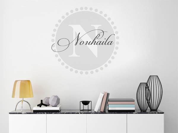 Wandtattoo Nouhaila als Monogramm rund