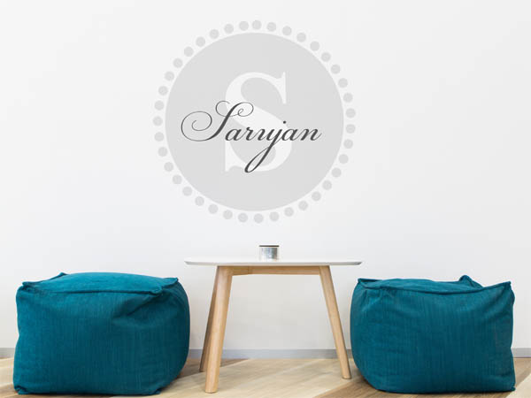 Wandtattoo Sarujan als Monogramm rund