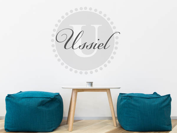 Wandtattoo Ussiel als Monogramm rund
