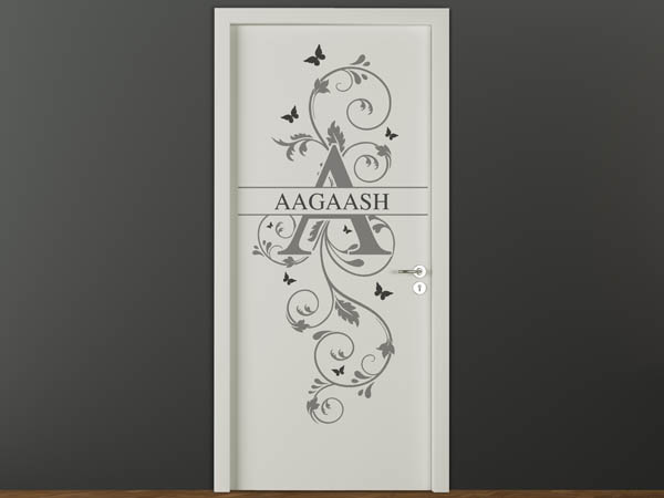 Wandtattoo Namensschild Aagaash auf einer Tür