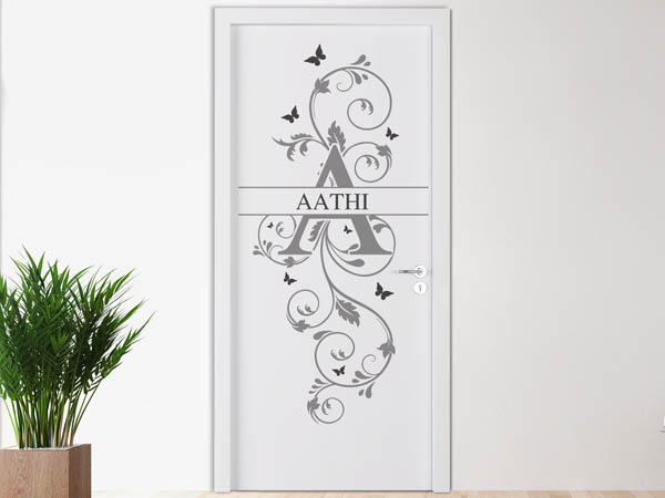 Wandtattoo Namensschild Aathi auf einer Tür