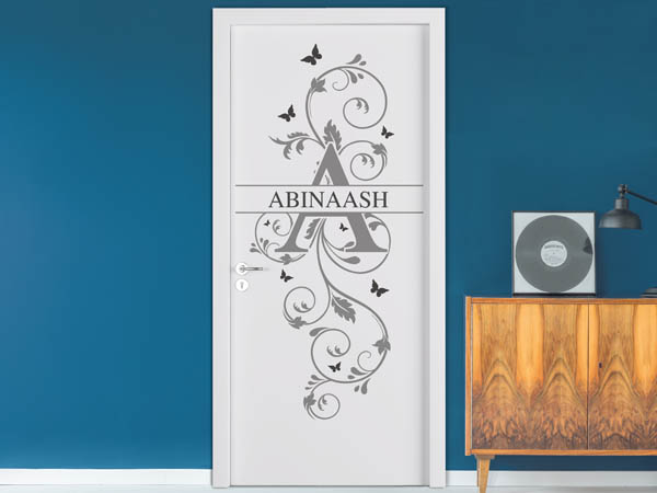 Wandtattoo Namensschild Abinaash auf einer Tür