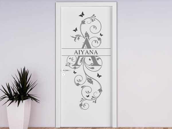 Wandtattoo Namensschild Aiyana auf einer Tür