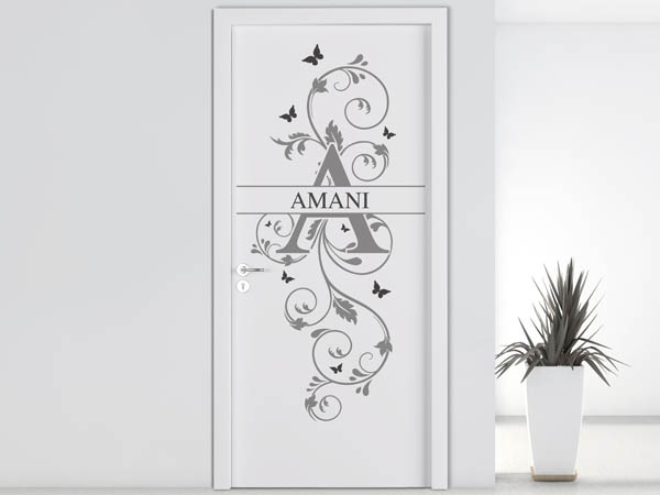 Wandtattoo Namensschild Amani auf einer Tür