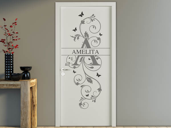 Wandtattoo Namensschild Amelita auf einer Tür