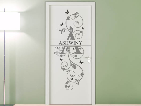 Wandtattoo Namensschild Ashwiny auf einer Tür